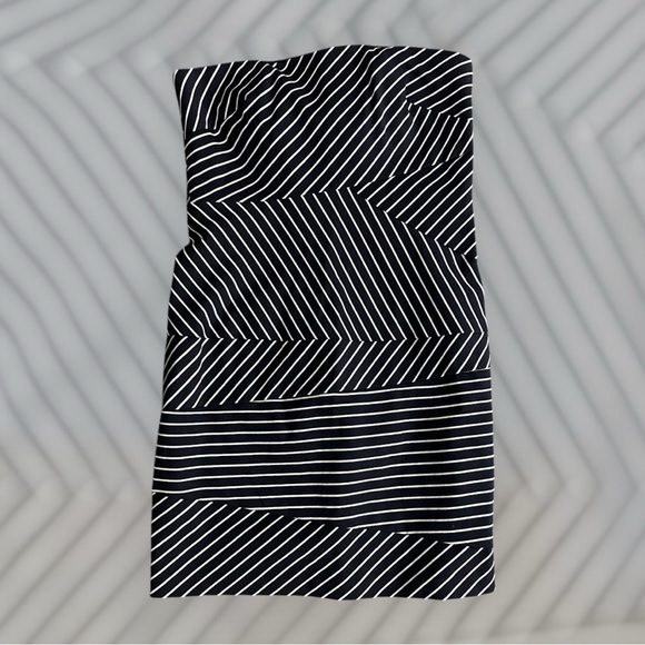 Cynthia Steffe Striped‎ Strapless Dress Size 4 - Picture 1 of 8